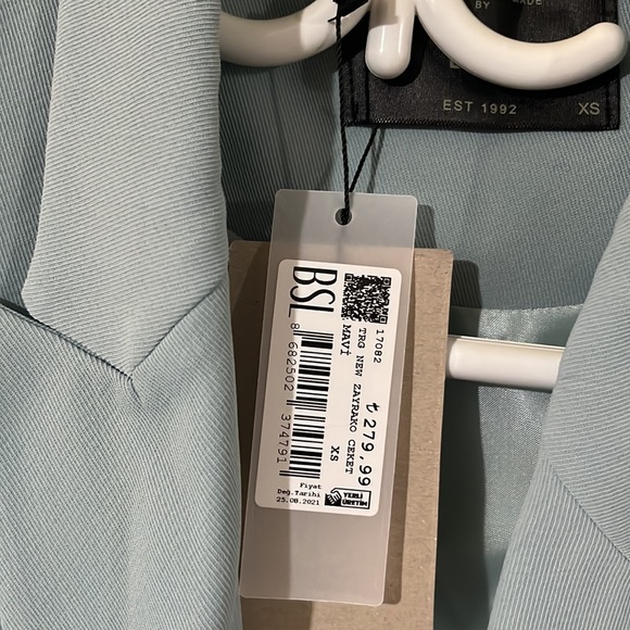 Brand new light blue BSL blazer - Picture 5 of 5